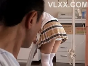 Bố dượng khốn nạn và hai thiên thần nhỏ xinh đẹp